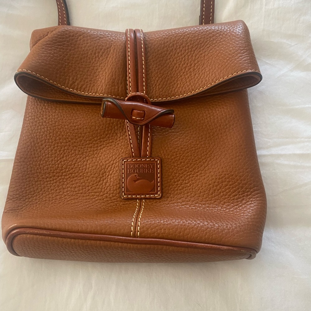 Dooney & Bourke TOGGLE Crossbody Bag